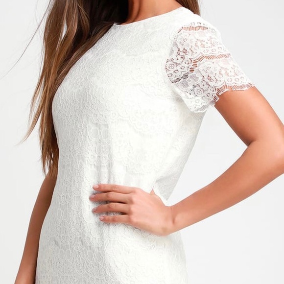 Ivory Lace Shift Dress - Picture 2 of 3